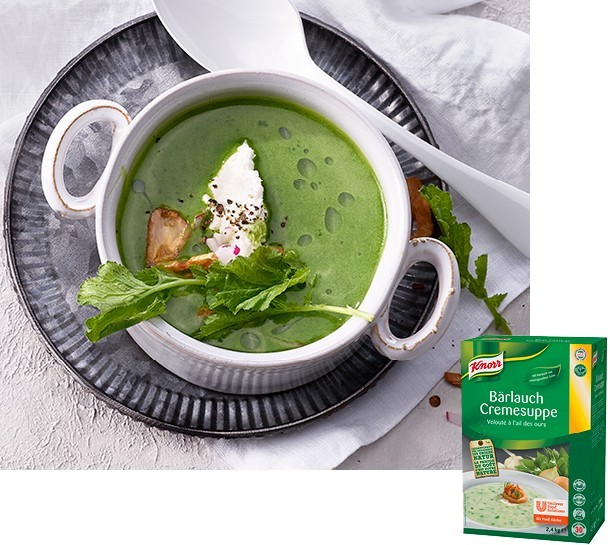 BÄRLAUCHSUPPE MIT RADIESCHENBLÄTTERN