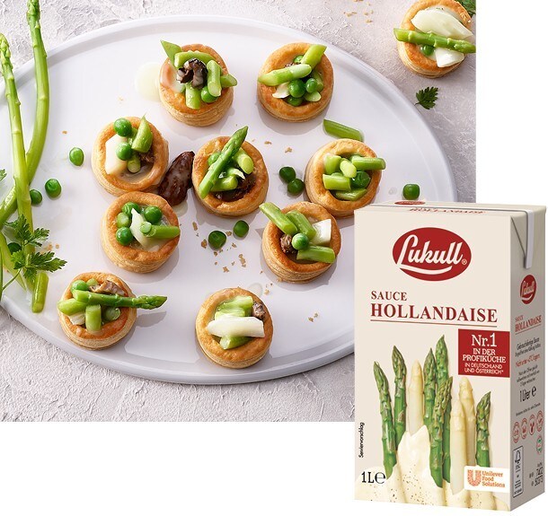 GEFÜLLTE PASTETEN MIT SPARGELRAGOUT