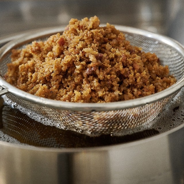 Goldbraunen, knusprigen Grieben