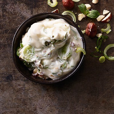 Haselnussdip passt zu gegrilltem Karfiol