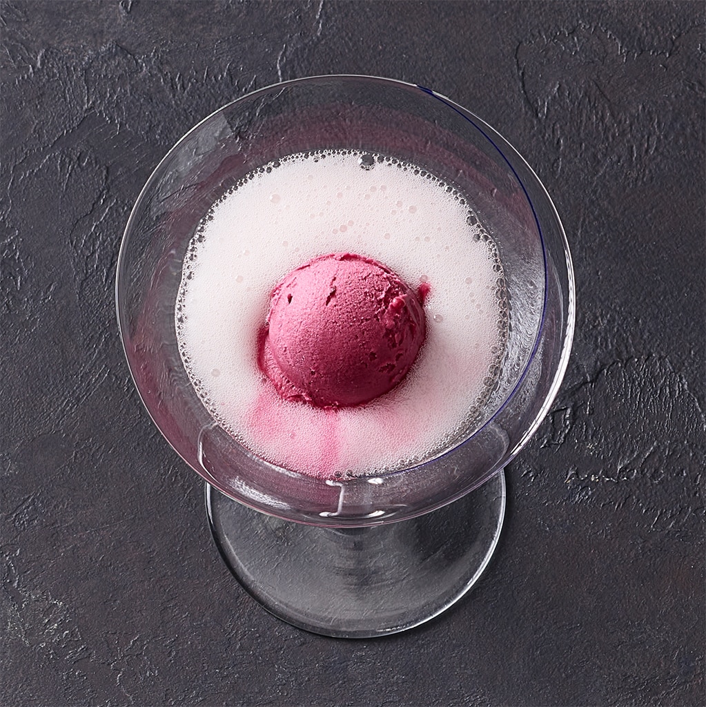 Cassis, Champagner und Sorbet