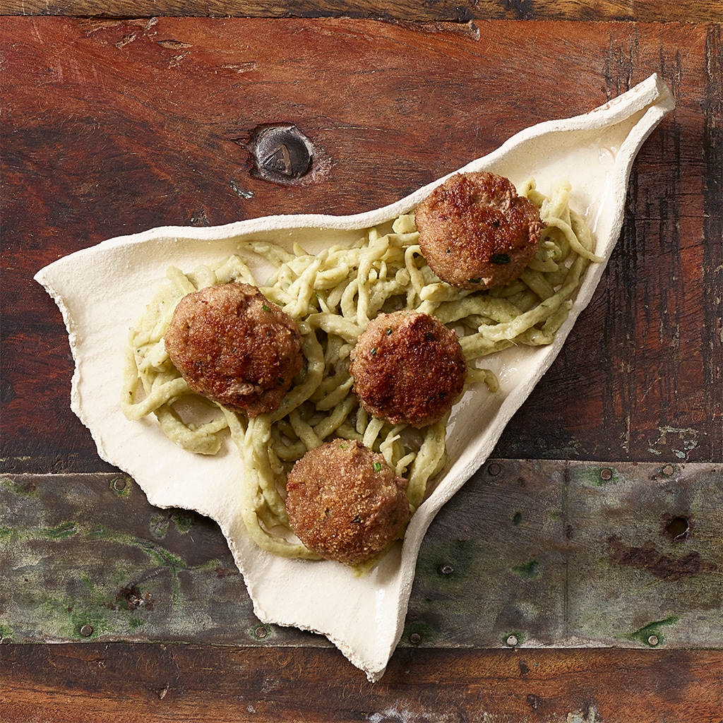 Bärlauchspätzle mit faschierten Bällchen