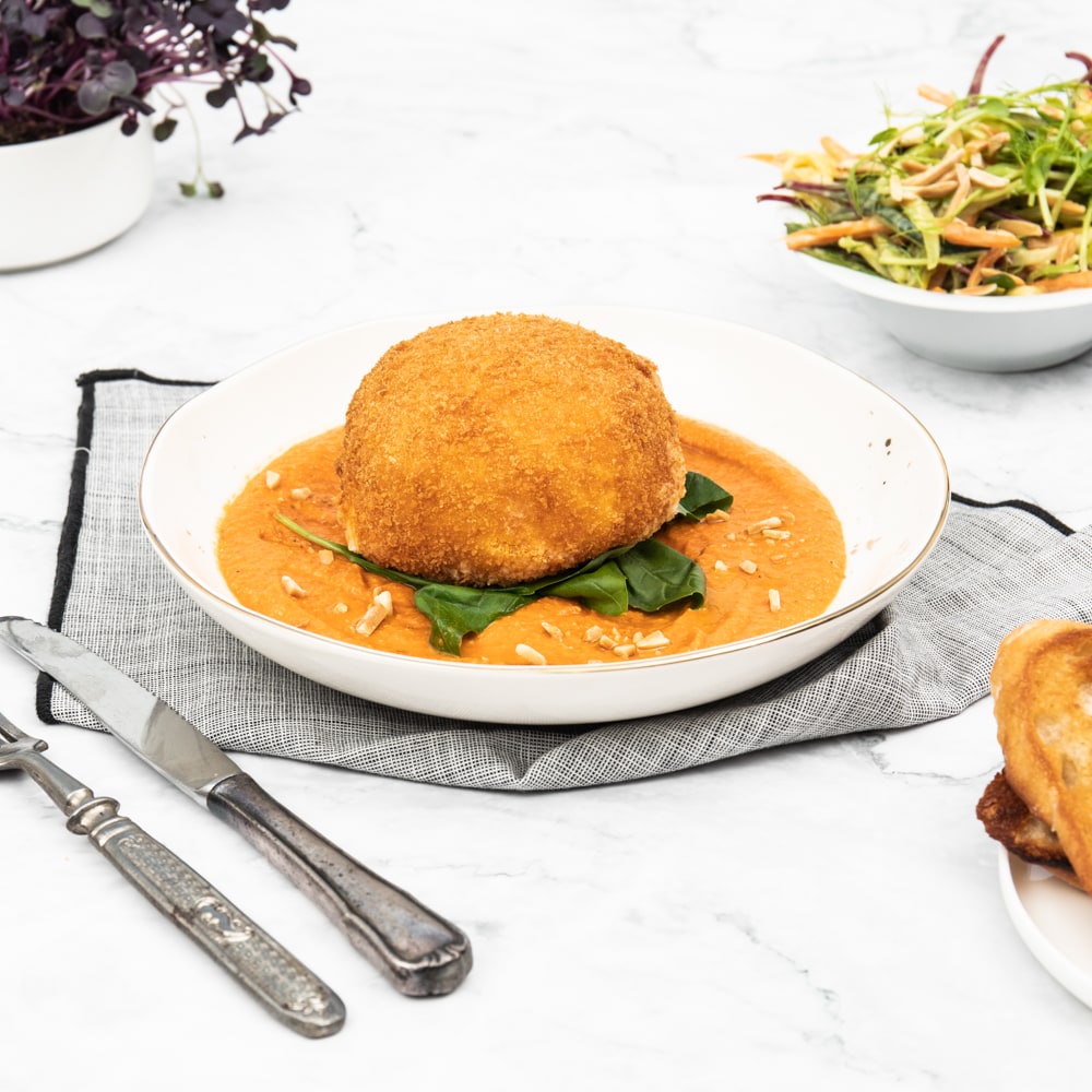 Burrata Fritta mit Romanesco Sauce / Lauwarmer Zucchinisalat