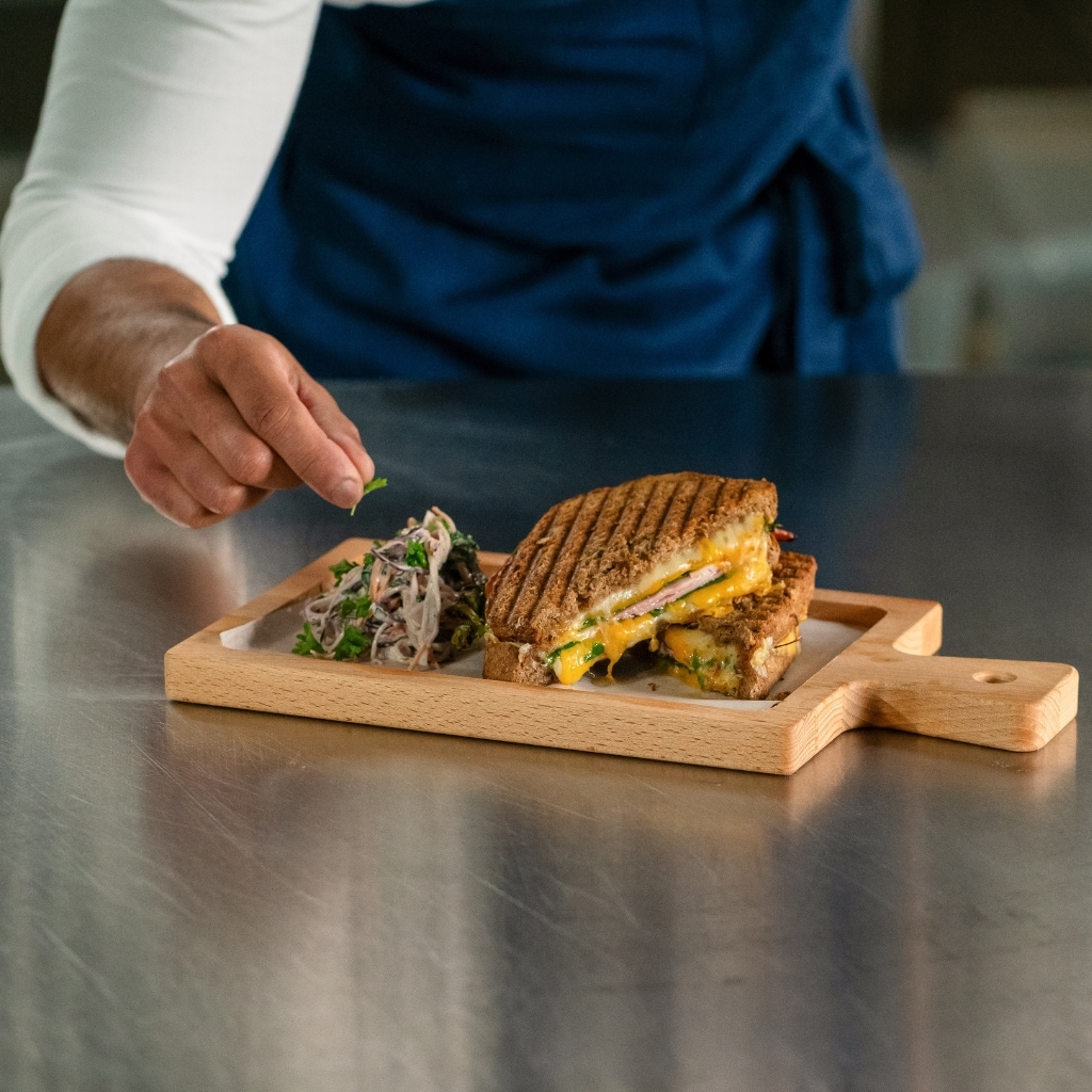 GOLDEN CHEESE TOASTIE