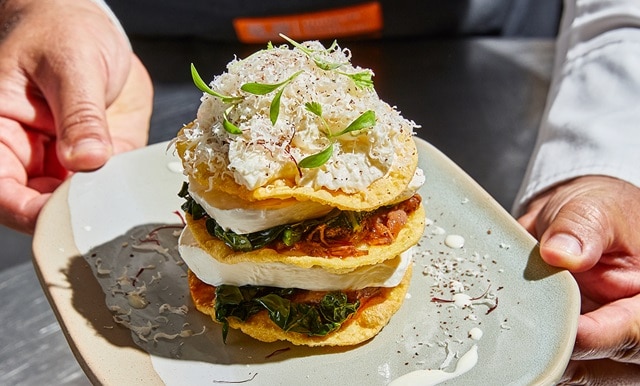 Knusprige Lasagne mit Parmesan-Schaum