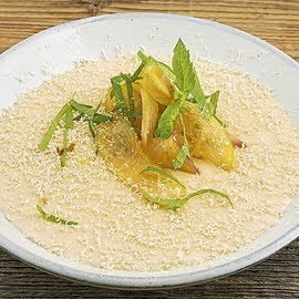 Milch, Mandel und Rhabarber