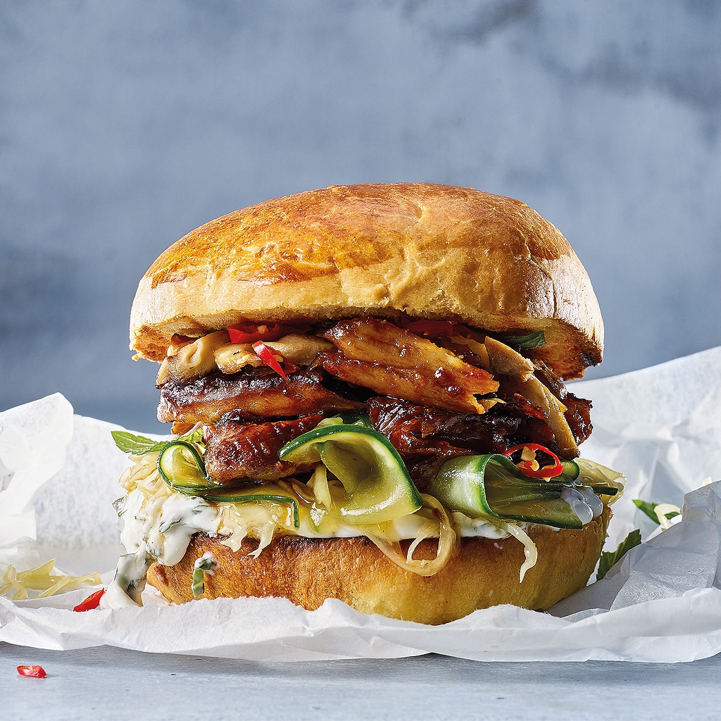 Teriyaki-Soja-Burger mit Ingwer und falschem Kimchi