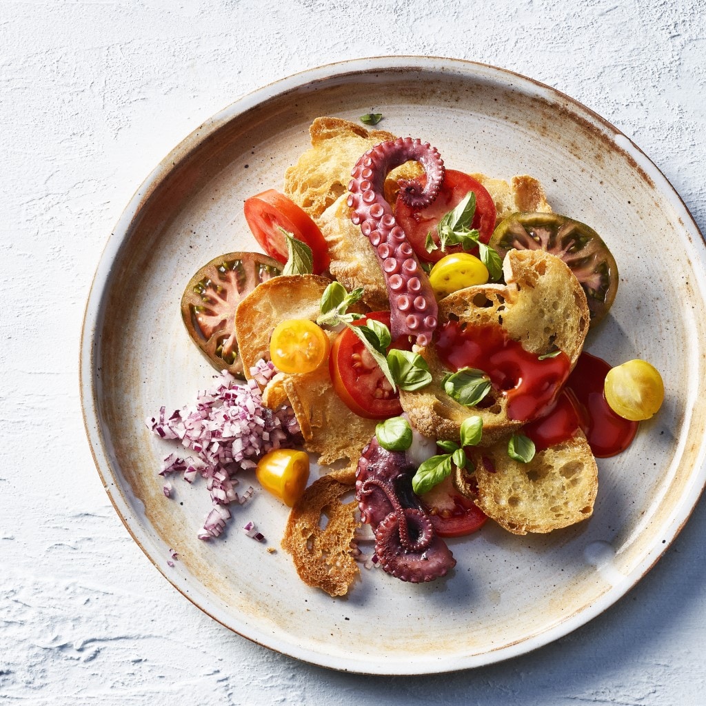 Mediterraner Brotsalat