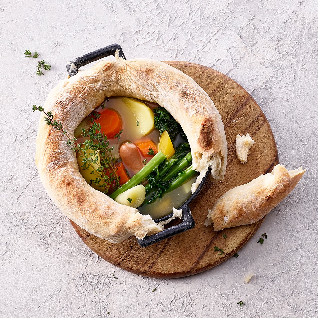 Gemüseeintopf mit Brotrand