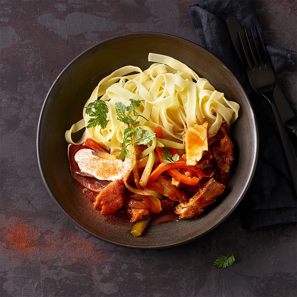 Veganes Stroganoff mit Tagliatelle