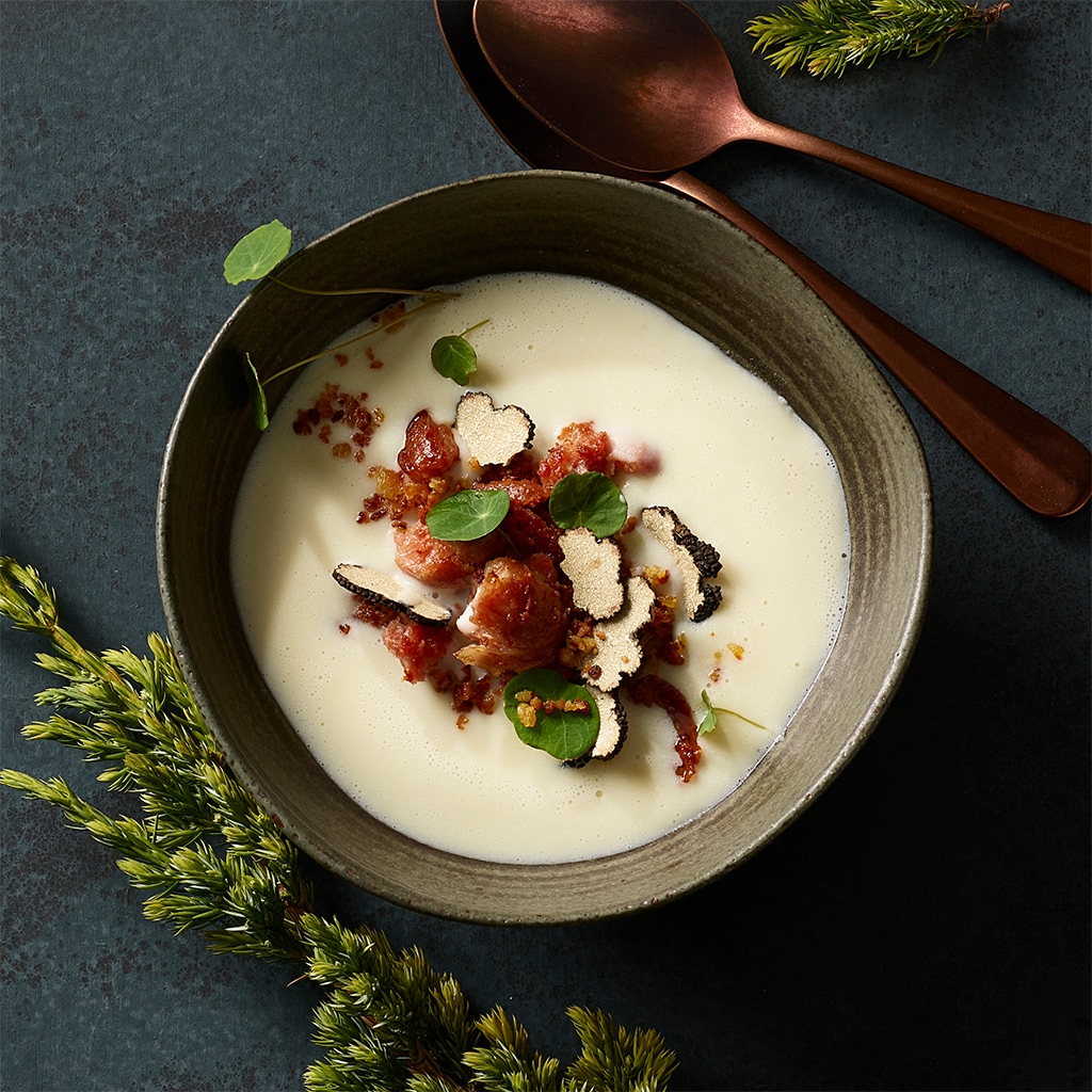 Kartoffelschaumsuppe mit Bauernsalami und Trüffel