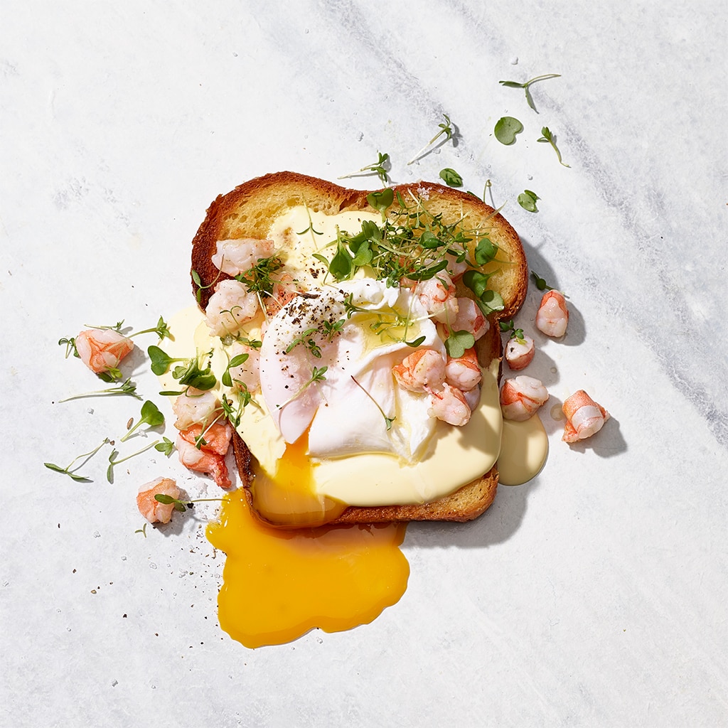 Egg Benedict mit Shrimps