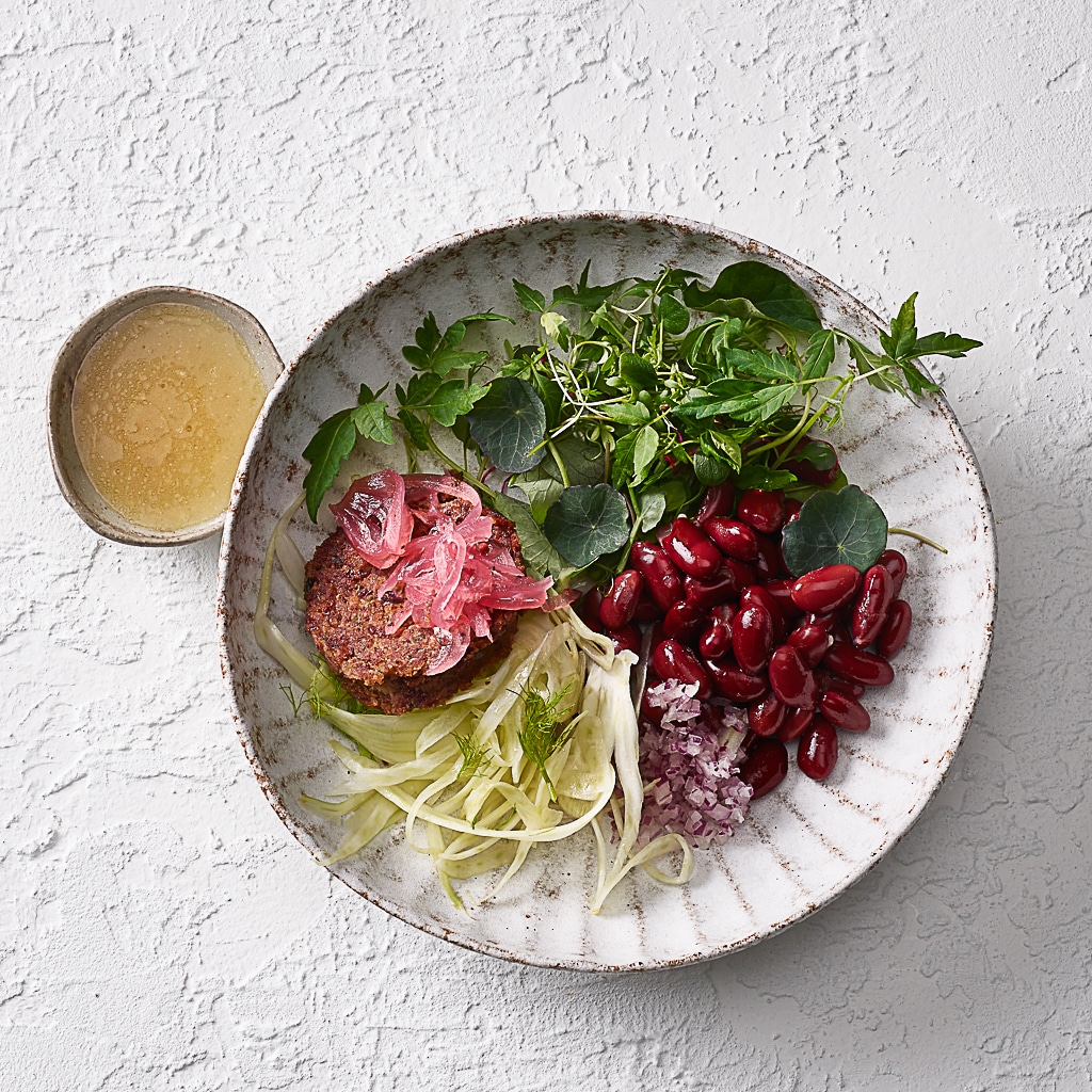 Bohnenlaibchen mit Wintersalat