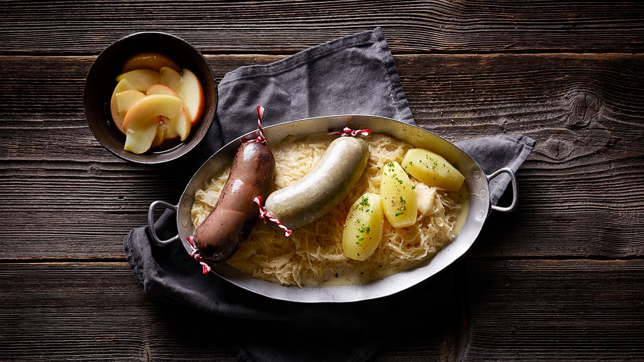 Blut- und Leberwurst mit Salzkartoffeln und cremigem Sauerkraut – Rezepte
