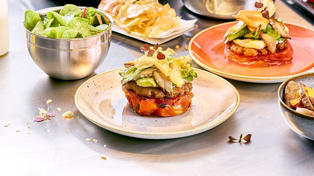 Tomaten Burger mit Pastinakencreme und Austernpilzen – Rezepte