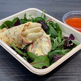  Frühlingssalat mit Spargel-Schinken-Crêpe