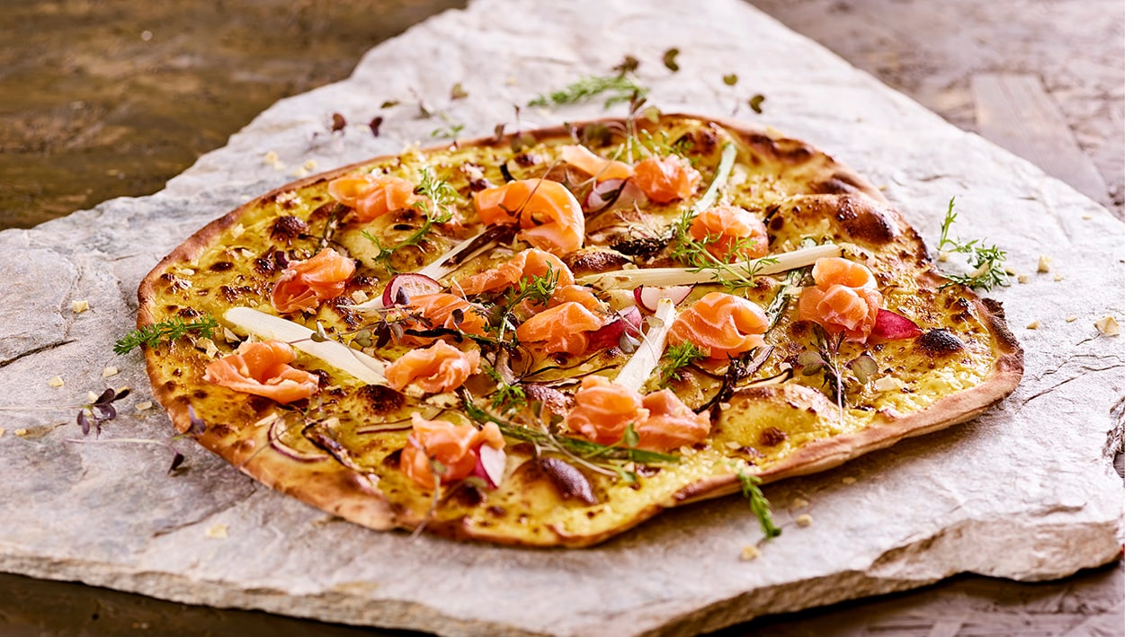 Spargel Pizza mit Lachs – Rezepte