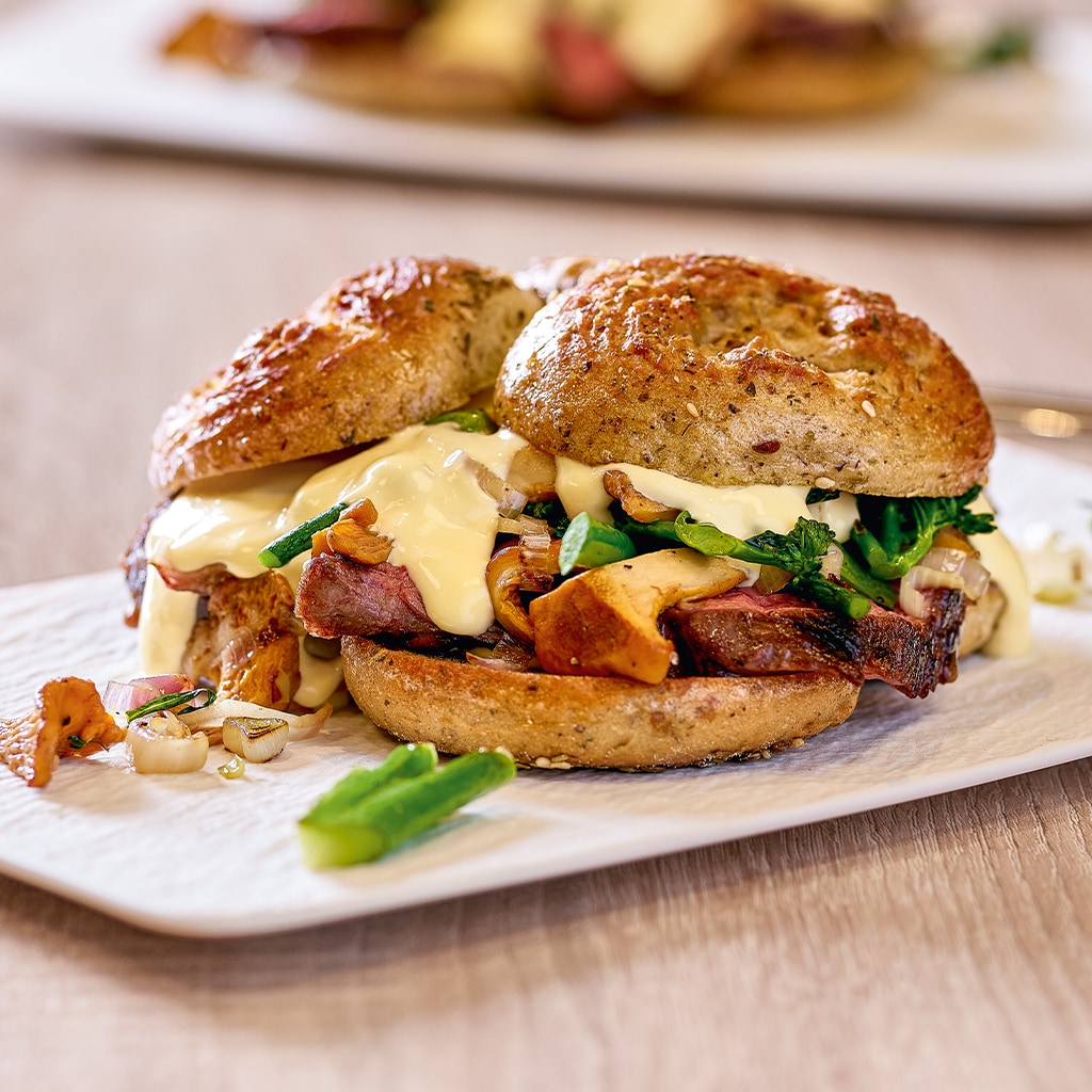 Brioche / Entrecôte / Eierschwammerl / Rucola