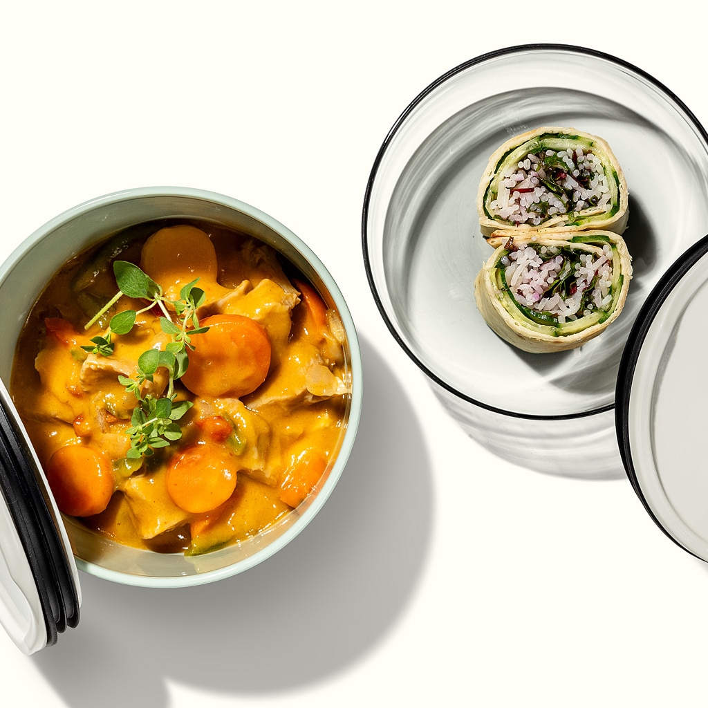 Asian Curry-Burrito mit Asia Gurkensalat und Sesam-Basmati