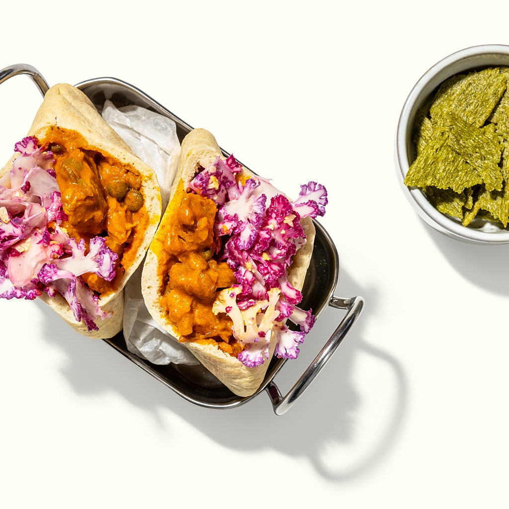 Gefüllte Pitataschen mit rohem Limonen-Karfiol und Indischem Linsen Dal