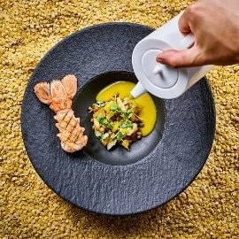 Pikante Gelbe Linsencremesuppe mit Kaisergranat