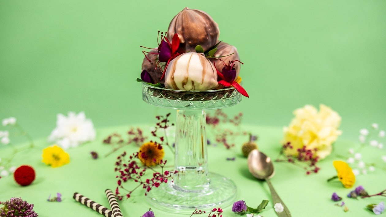 Midnight Swirl Delight