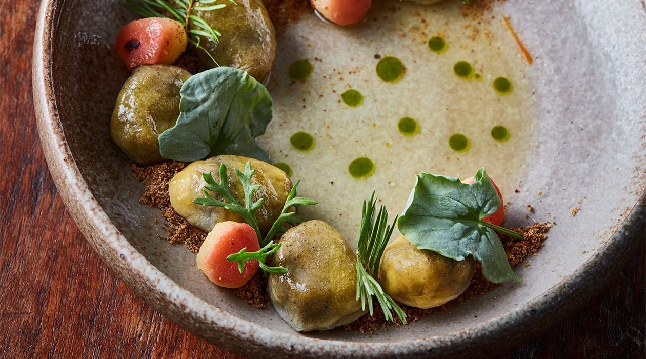 Future Menu Rezept: Holzkohle-Safran-Tortellini